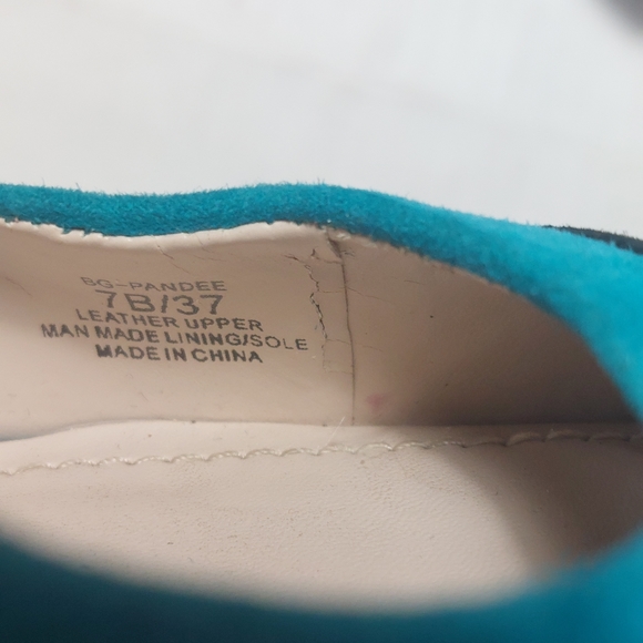 BCBGenaration Blue and Black Leather Upper Suede like Material High Heels Shoes - Picture 10 of 15